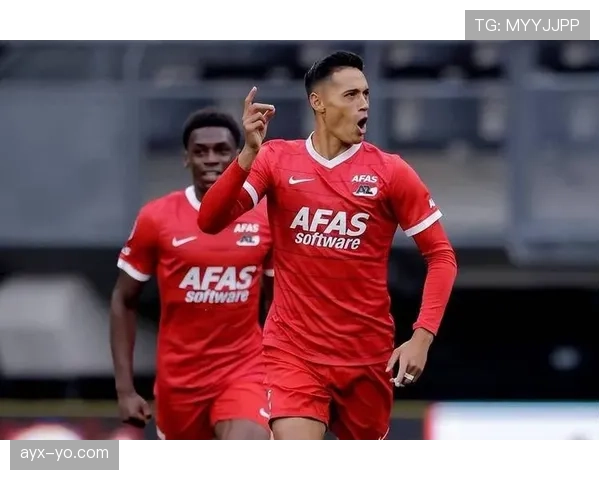 阿尔克马尔新赛季战术深析：优势释放与突破助力精彩表现