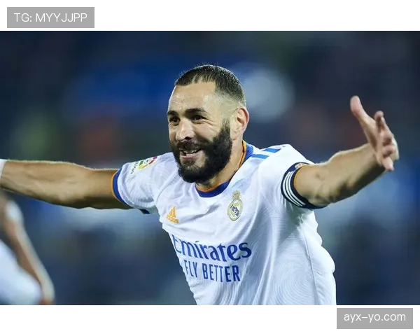 武磊状态持续回暖，为上海海港攻入职业生涯百球里程碑