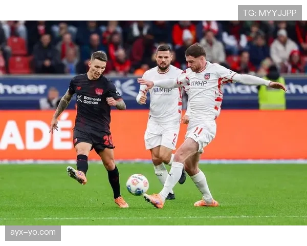 纽卡斯尔防线稳定性明显提升，助力球队连续不败争冠形势良好